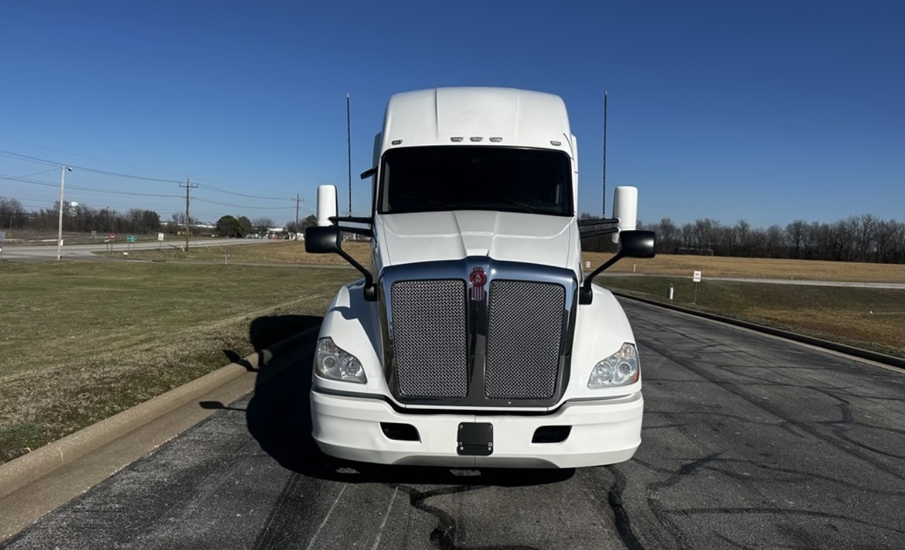 CDL Empire investor fleet semi truck - Generating sophisticated passive income for investors